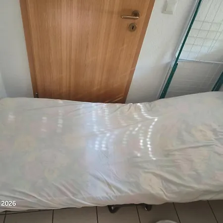 2 Raum Voll Ausgestattet 15 Min Von Dresden